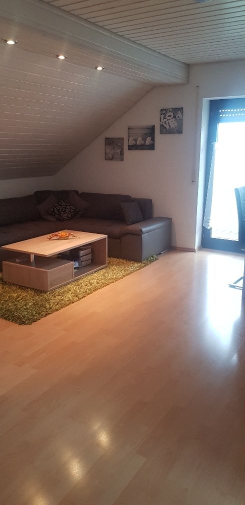 Schemmerhofen/ LK Biberach: Kleinere gepflegte 2- Zimmer Dachgeschoss Wohnung in Schemmerhofen Schemmerhofen/ LK Biberach: Kleinere gepflegte 2- Zimmer Dachgeschoss Wohnung in Schemmerhofen