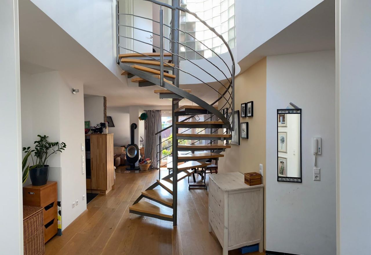 Mittelbiberach: Neuwertige / gehobene 3- Zimmer Maisonette Wohnung in Mittelbiberach  