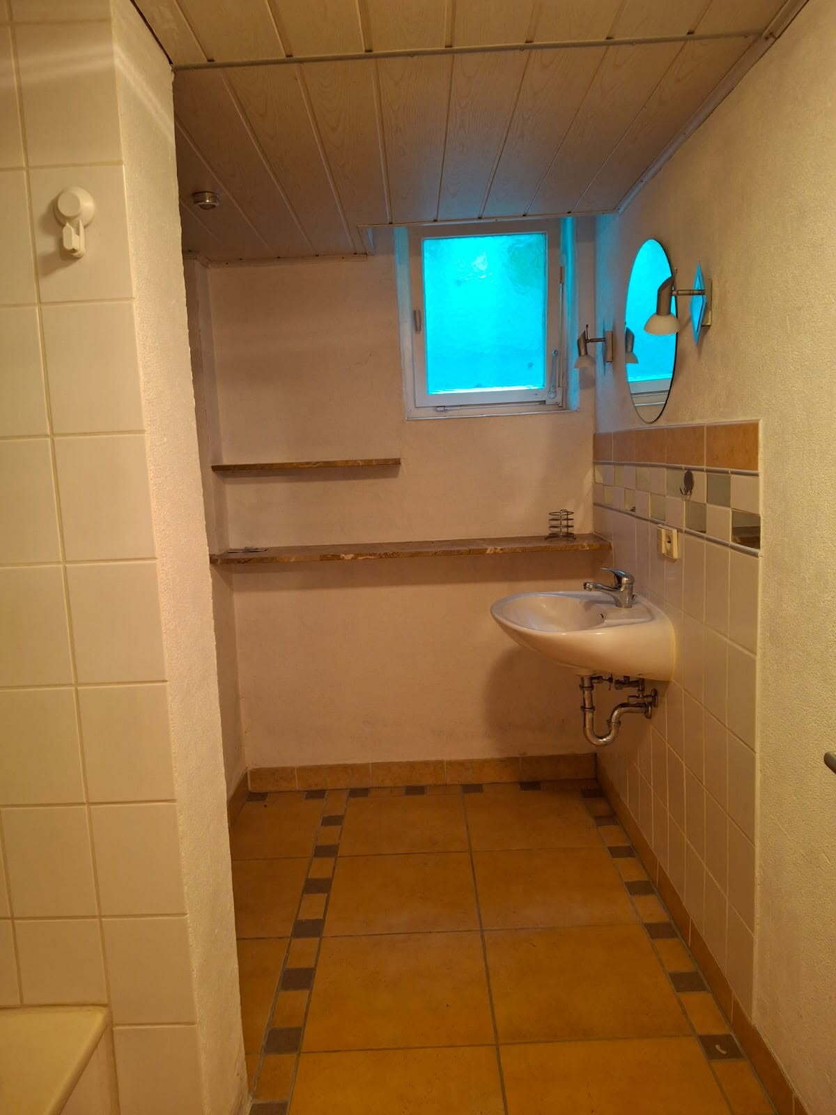 Badezimmer Untergeschoss
